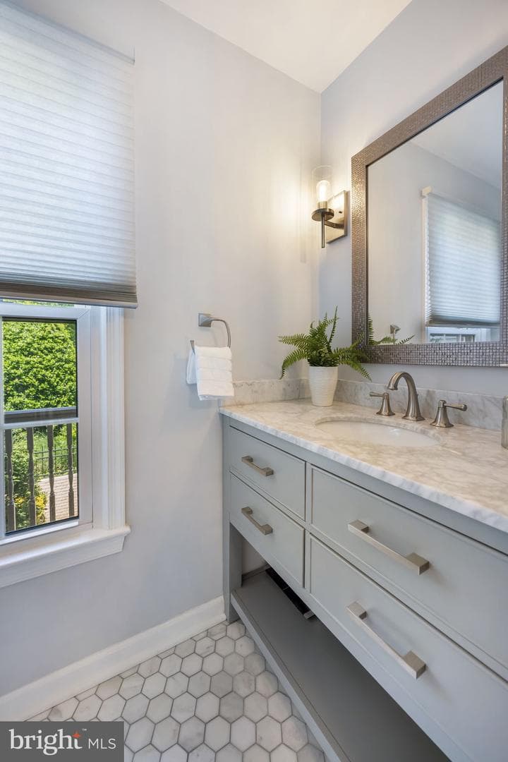 7595 Chrisland Cove photo 30