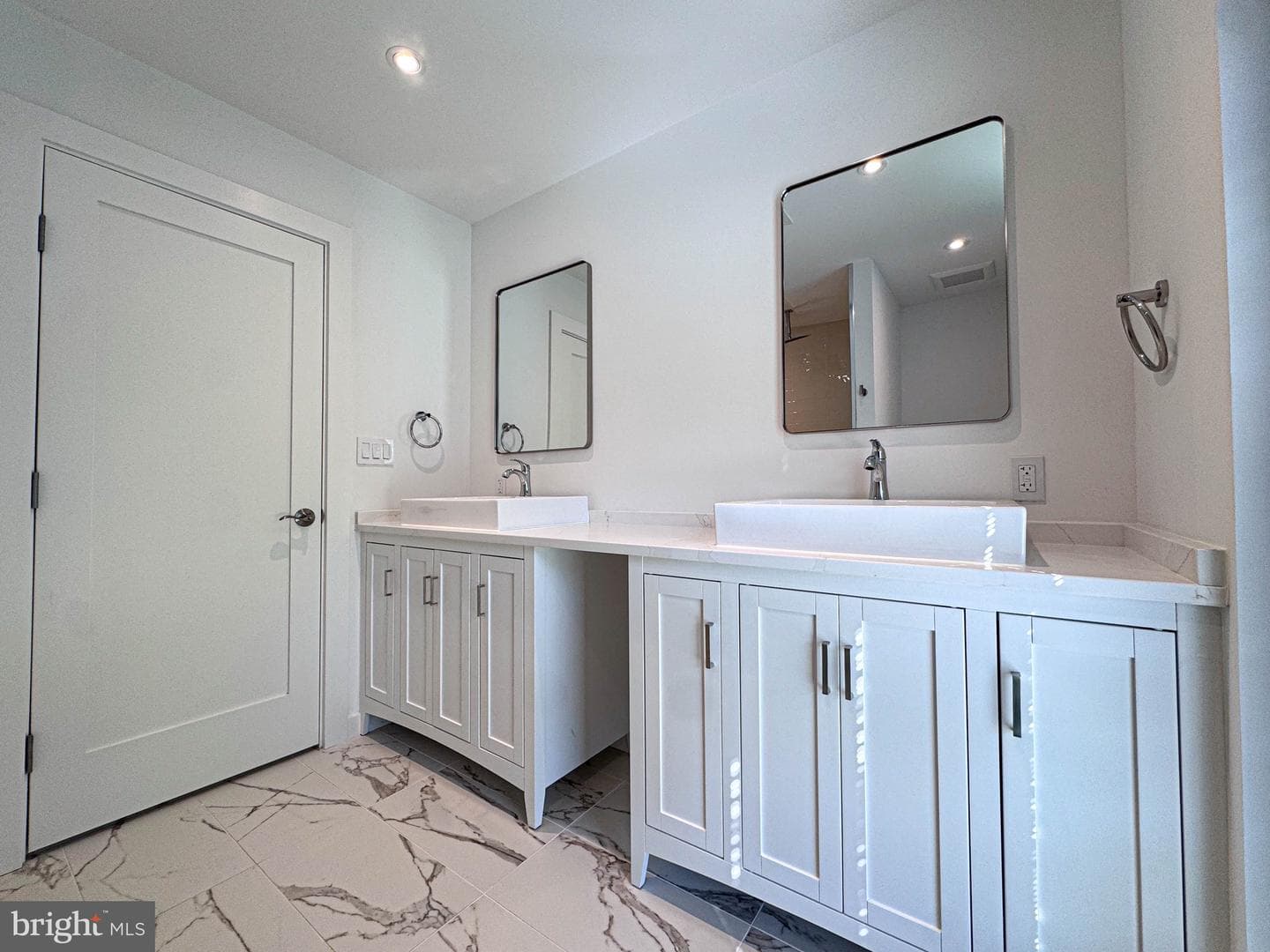 7405 Sportsman Drive photo 39