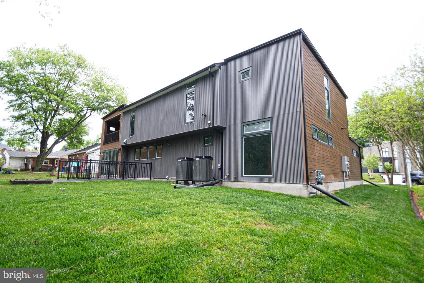 7405 Sportsman Drive photo 6