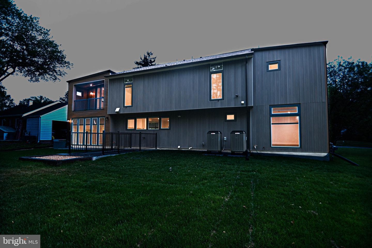 7405 Sportsman Drive photo 9