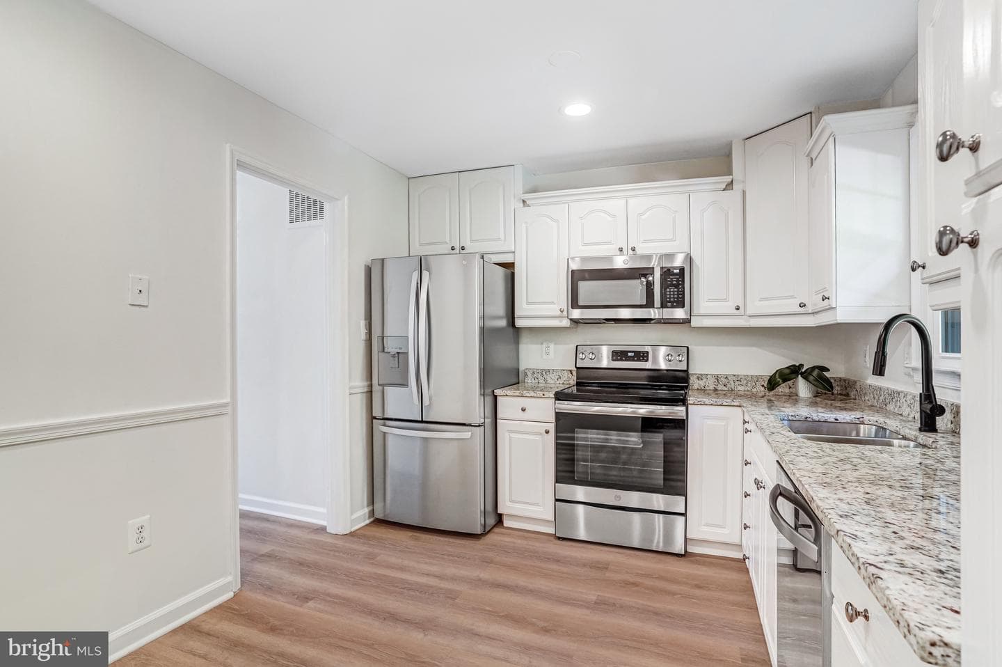 7920 Bubbling Brook Circle photo 12