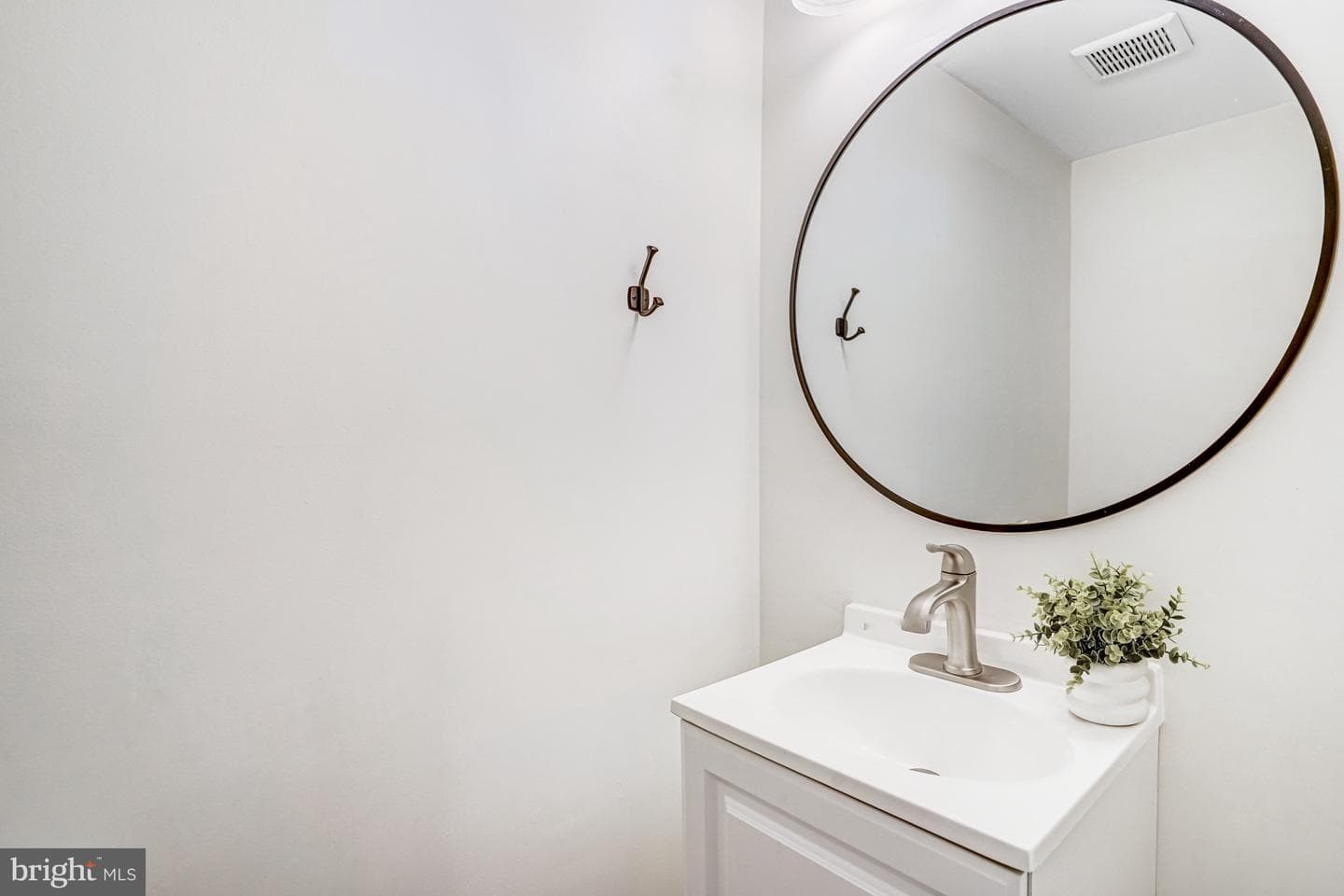 7920 Bubbling Brook Circle photo 16