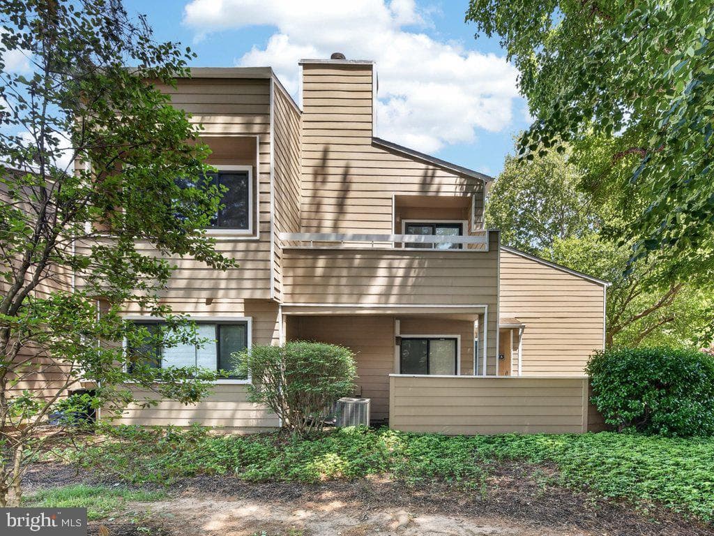 1917 Villaridge Drive, Reston