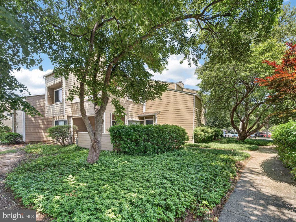 1917 Villaridge Drive photo 4