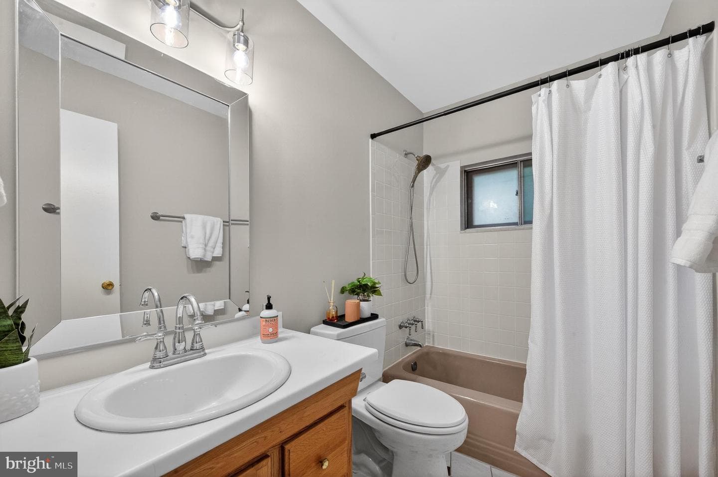 6333 Camilla Street photo 19