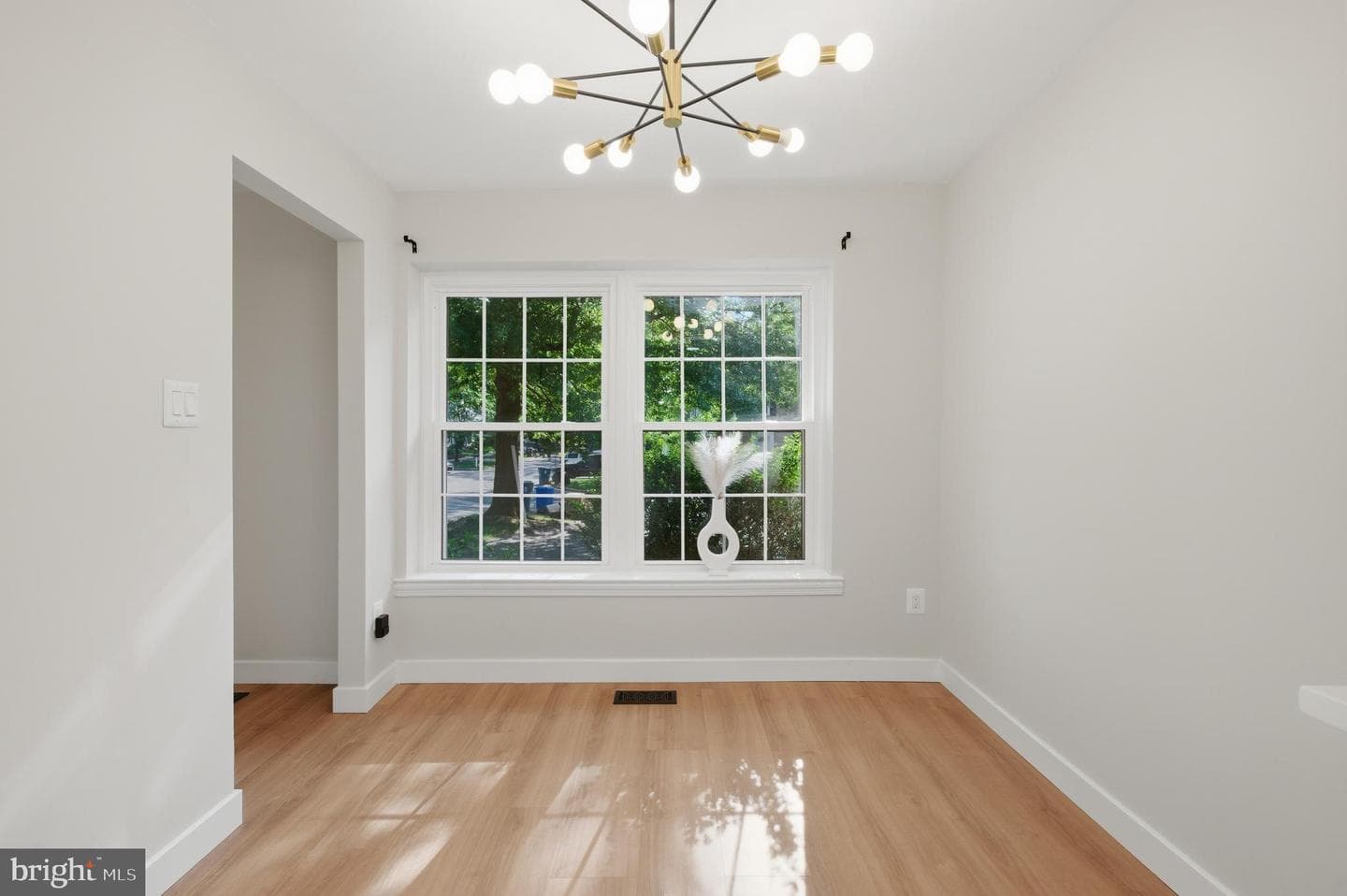 8575 Tyrolean Way photo 11