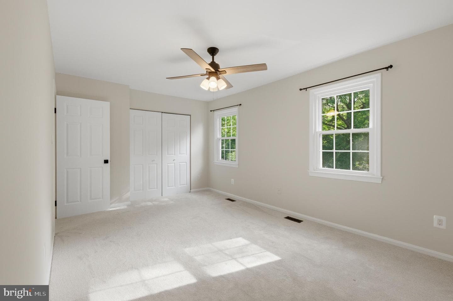 8575 Tyrolean Way photo 15