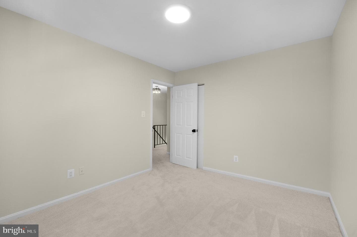 8575 Tyrolean Way photo 18