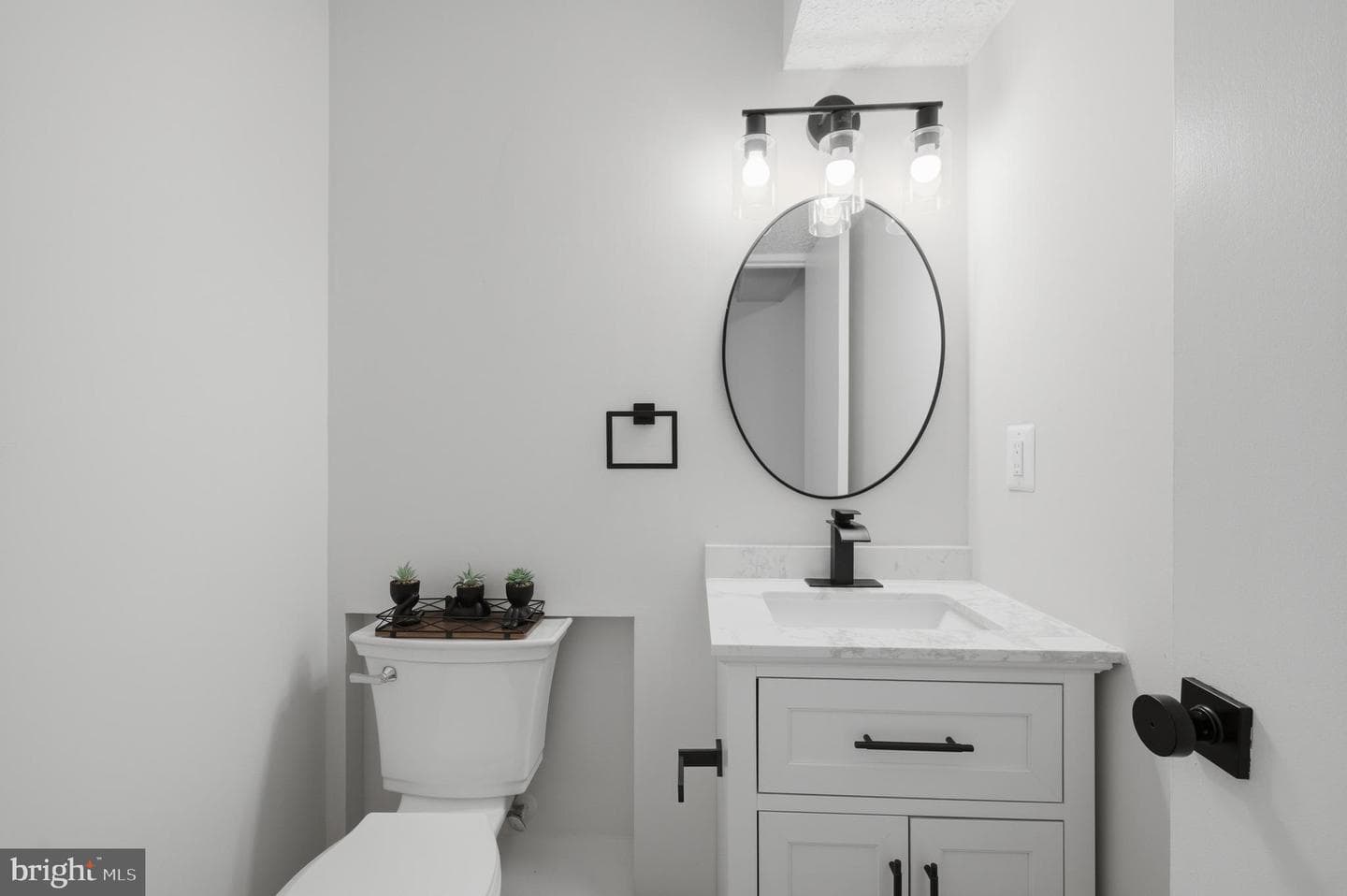 8575 Tyrolean Way photo 25