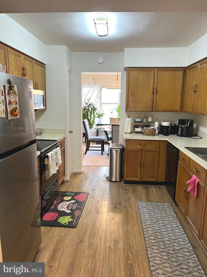 1106 Whitworth Court photo 10