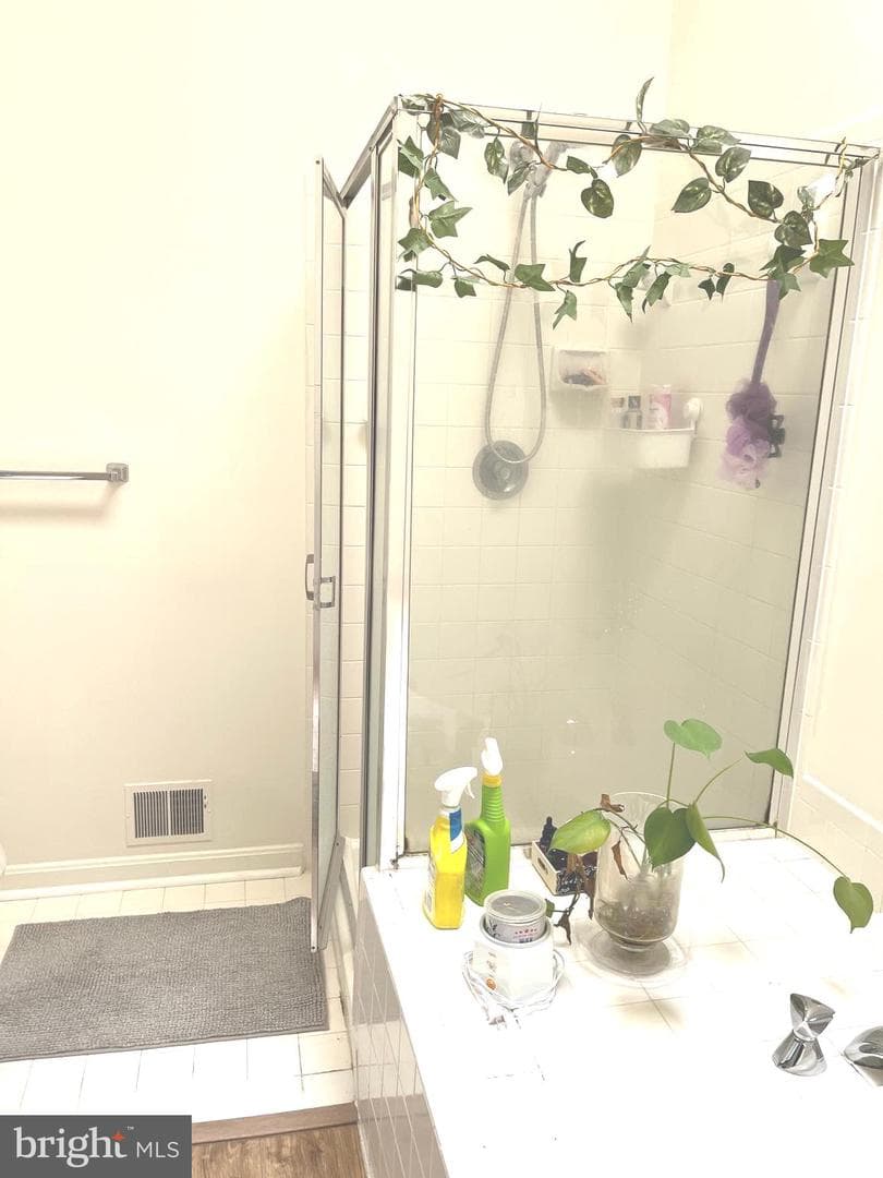 1106 Whitworth Court photo 32