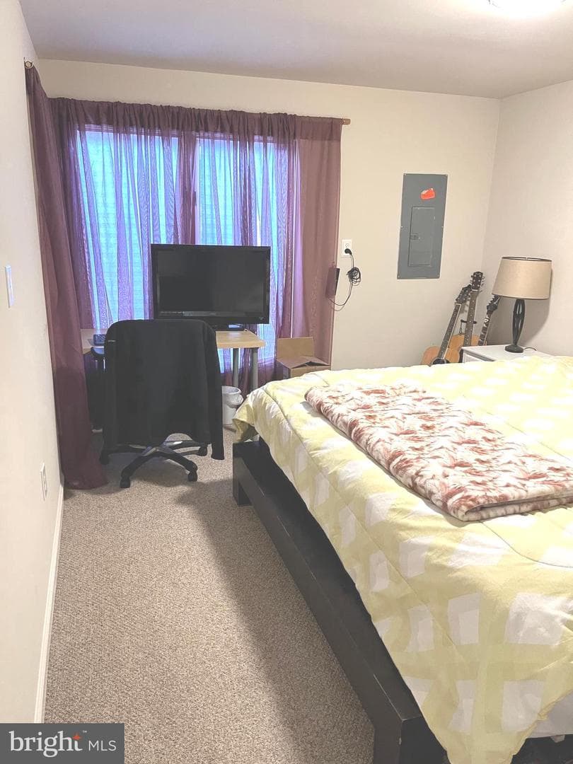 1106 Whitworth Court photo 45