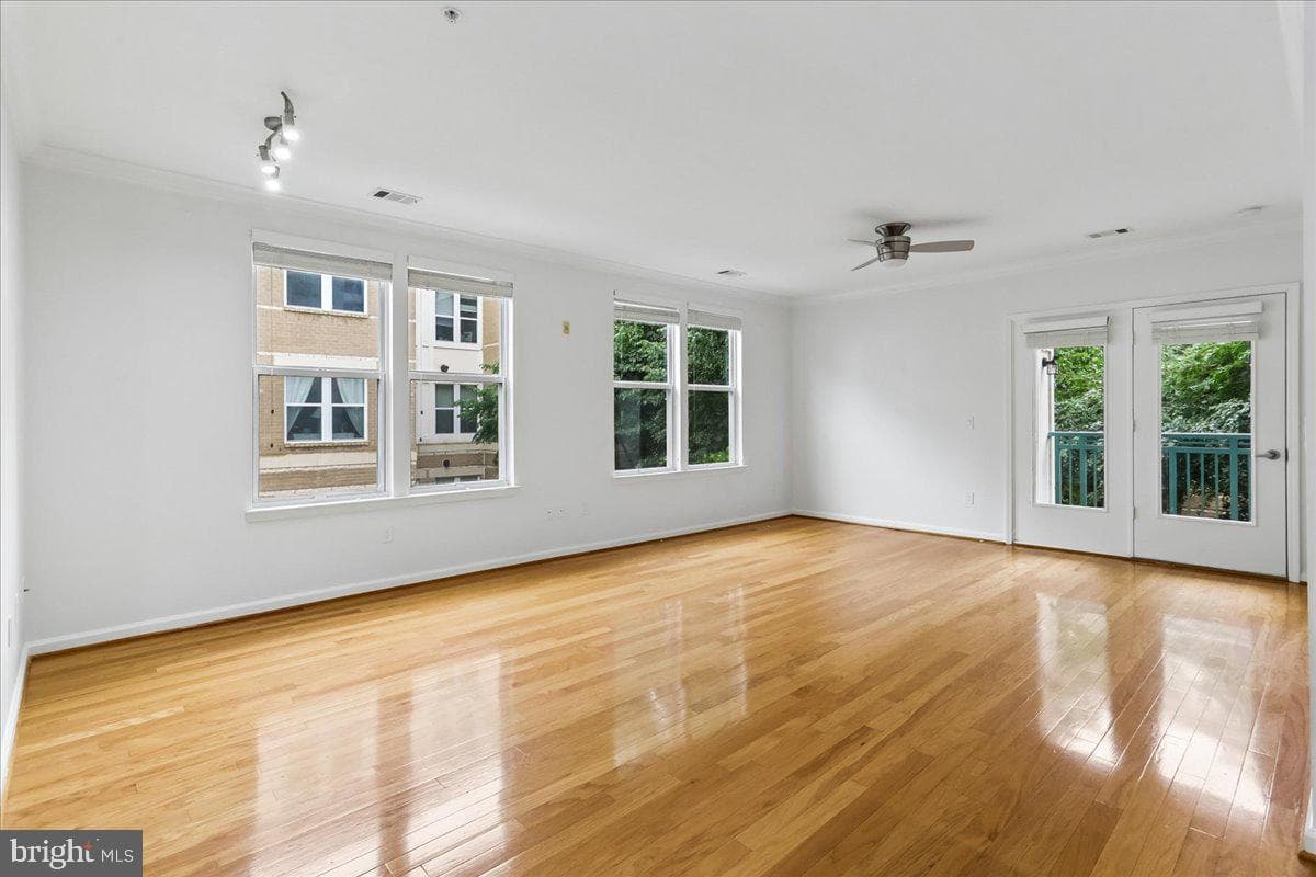 12000 Market Street #248 photo 13