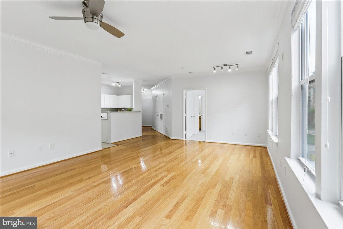 12000 Market Street #248 photo 18