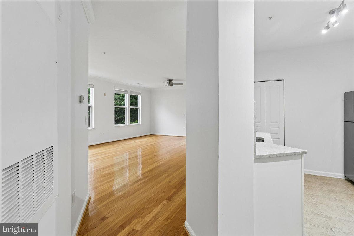 12000 Market Street #248 photo 3