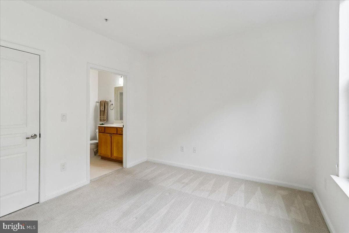 12000 Market Street #248 photo 31