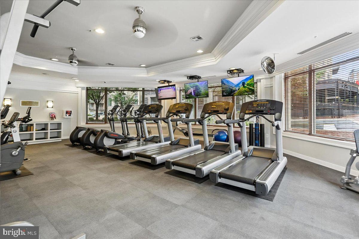 12000 Market Street #248 photo 54