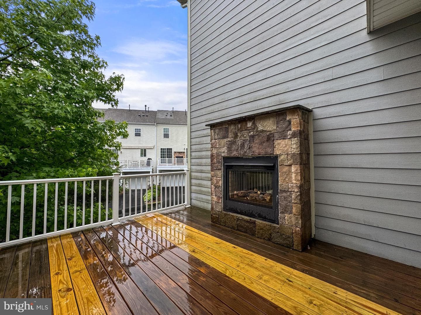 102 Pearl St photo 59
