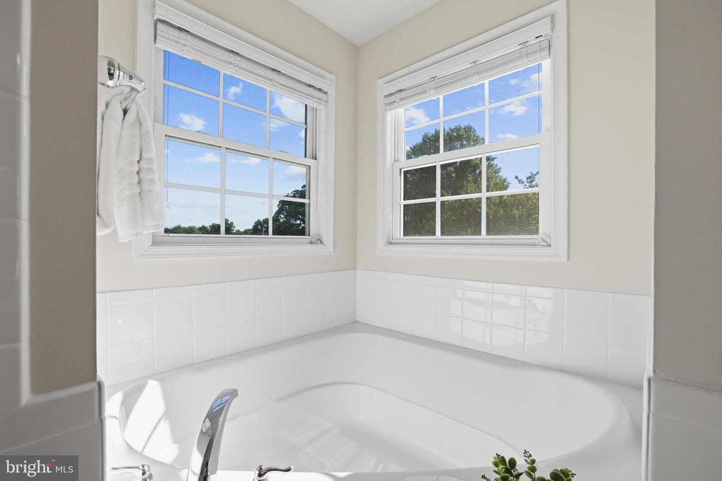 3009 Marshall Street photo 41