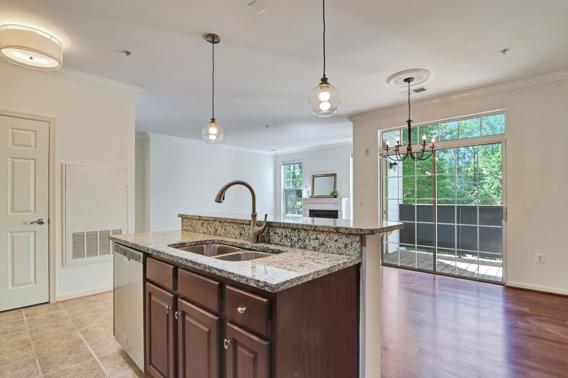 4151 Castlecary Lane #301 photo 24