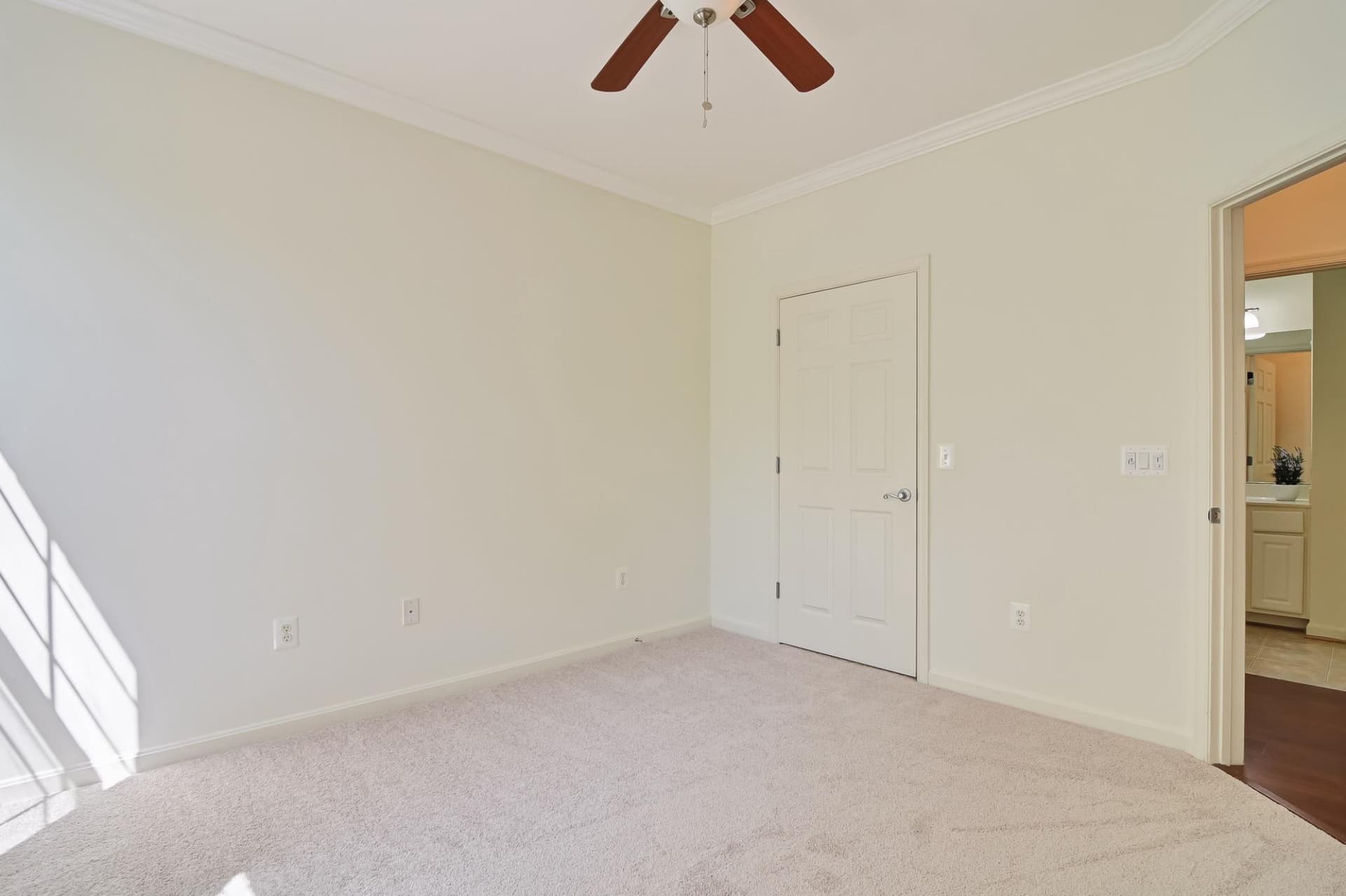 4151 Castlecary Lane #301 photo 35