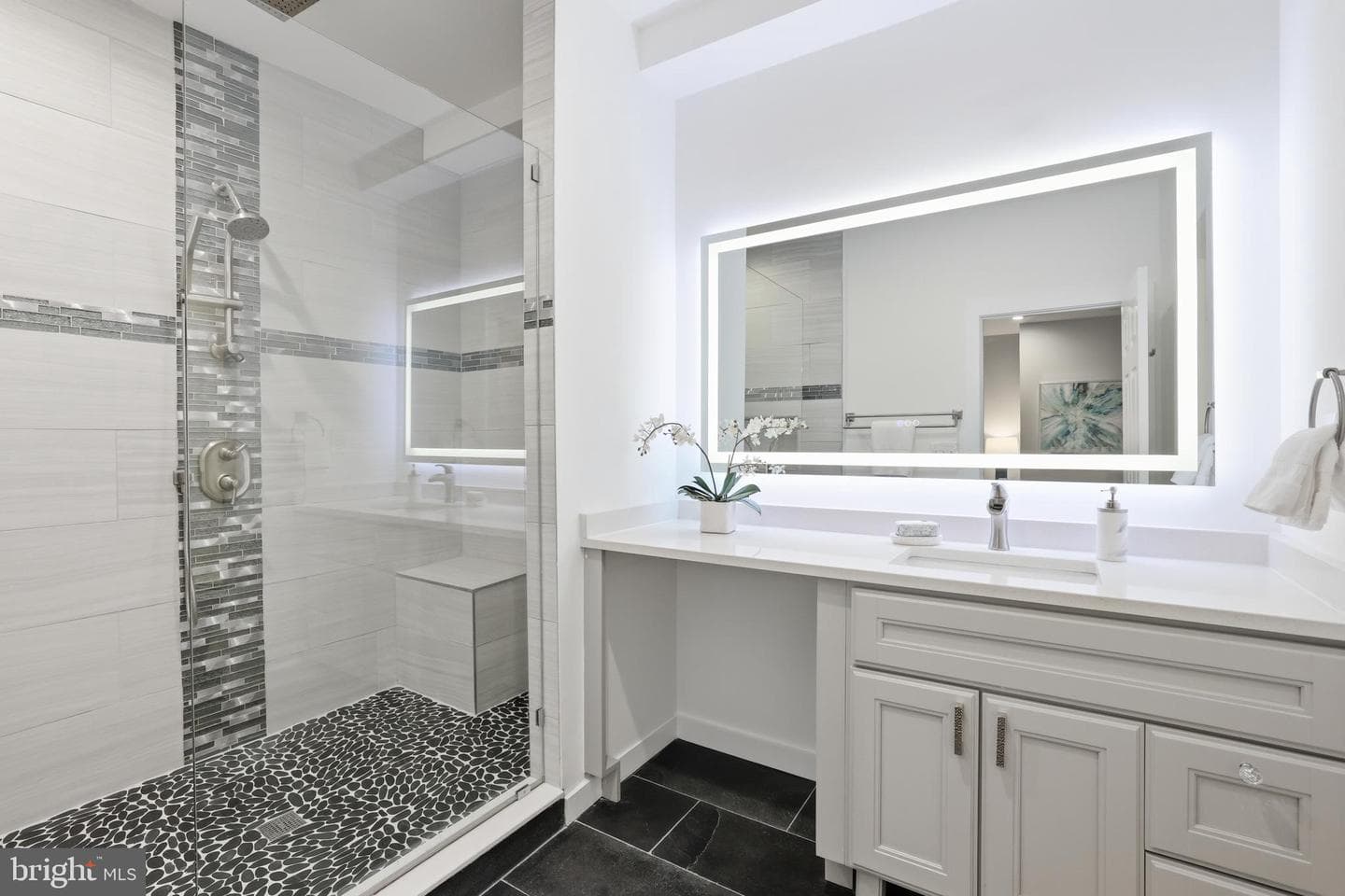 6925 Barrett Road photo 30