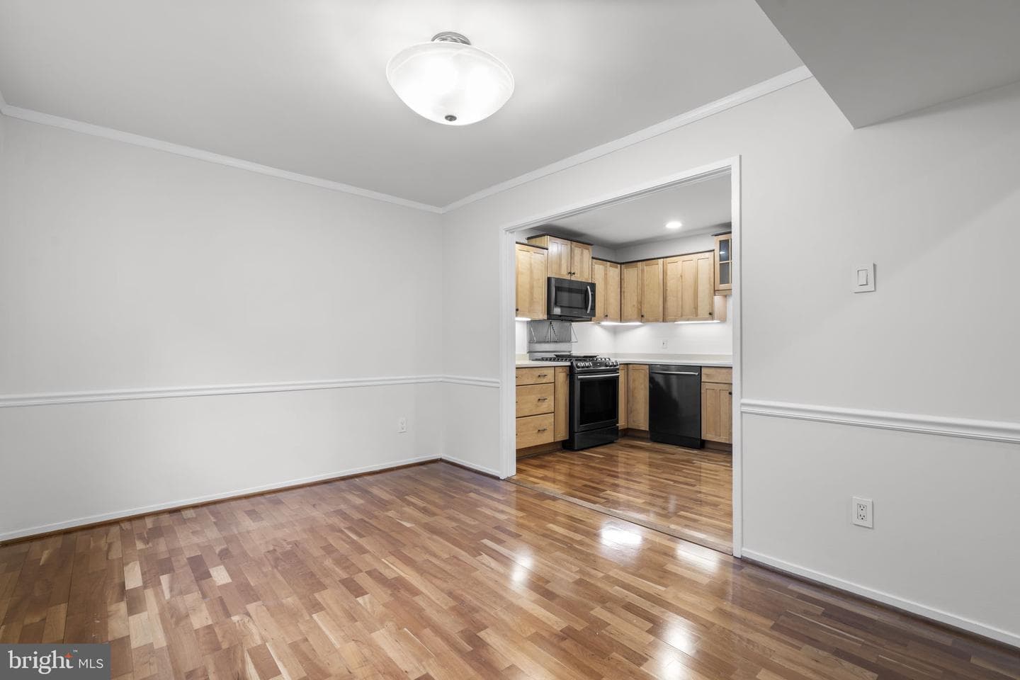 1631 Parkcrest Circle #8b/301 photo 12