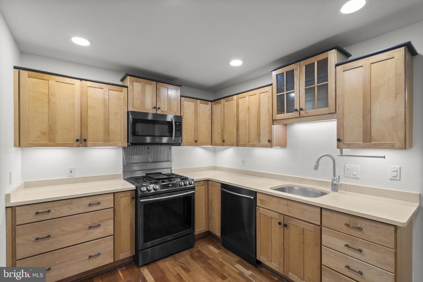 1631 Parkcrest Circle #8b/301 photo 18