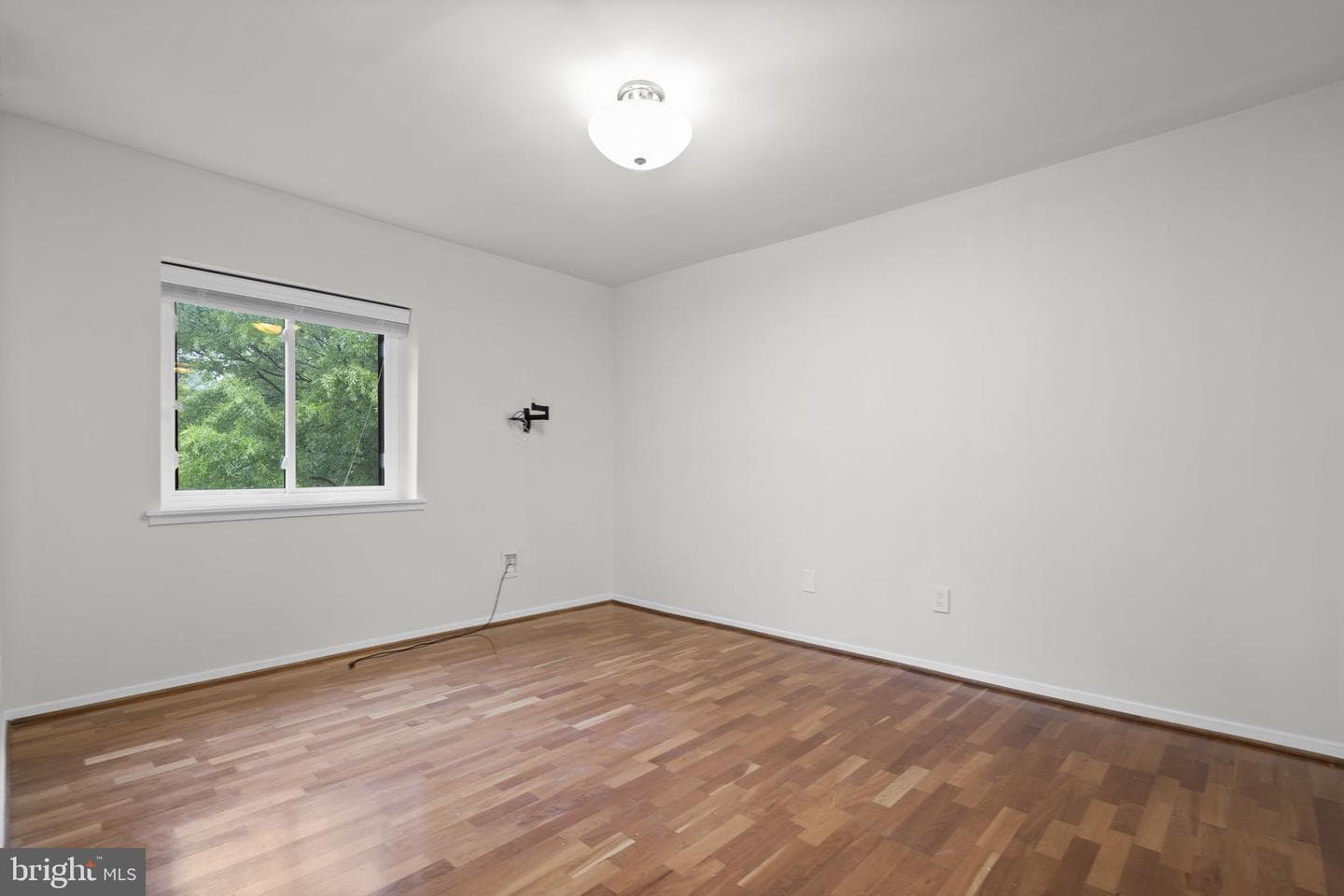1631 Parkcrest Circle #8b/301 photo 22