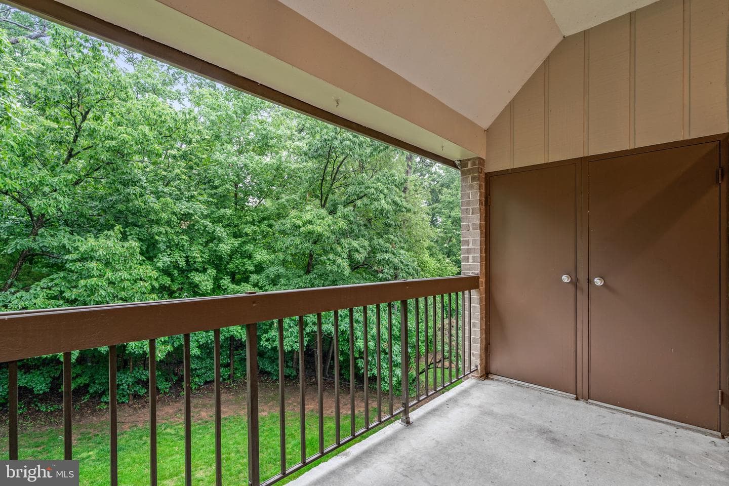 1631 Parkcrest Circle #8b/301 photo 32
