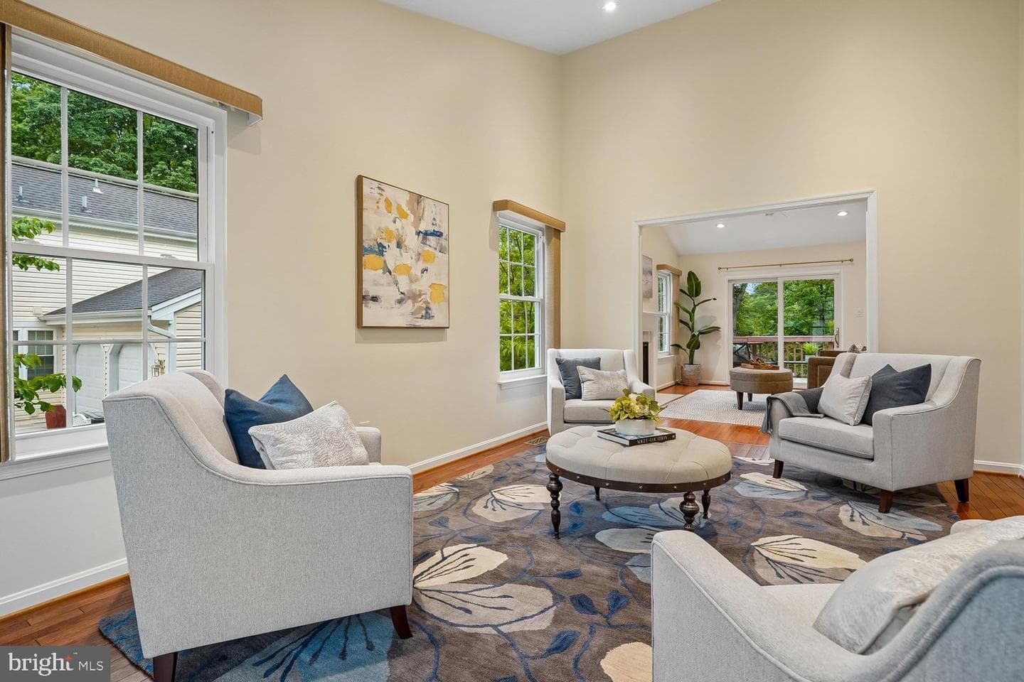 13484 Lake Shore photo 12