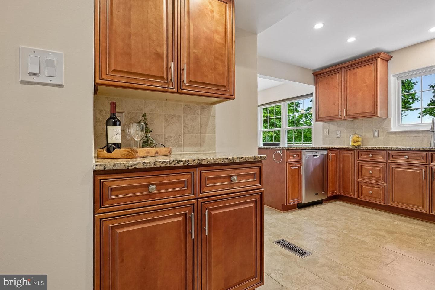 13484 Lake Shore photo 21