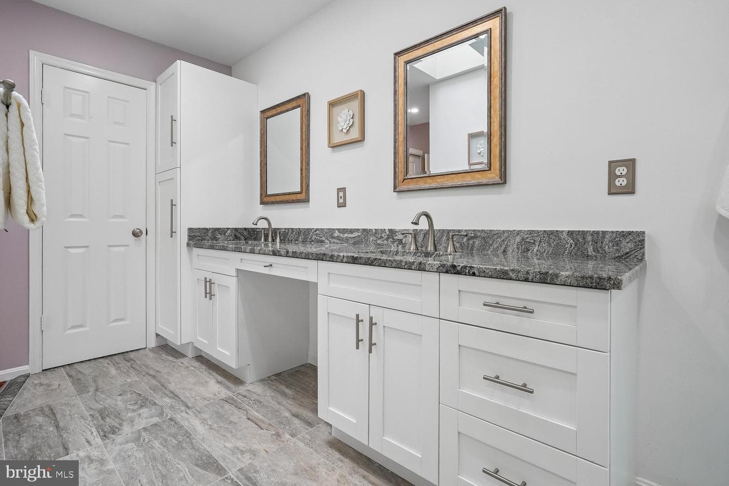 13484 Lake Shore photo 29