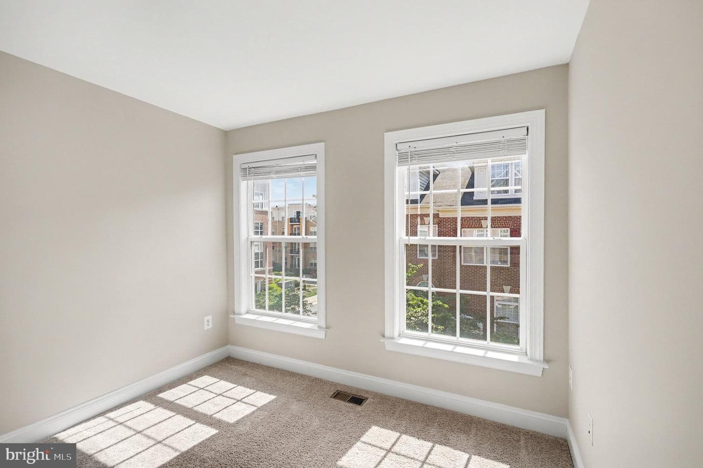 8046 Reserve Way photo 26
