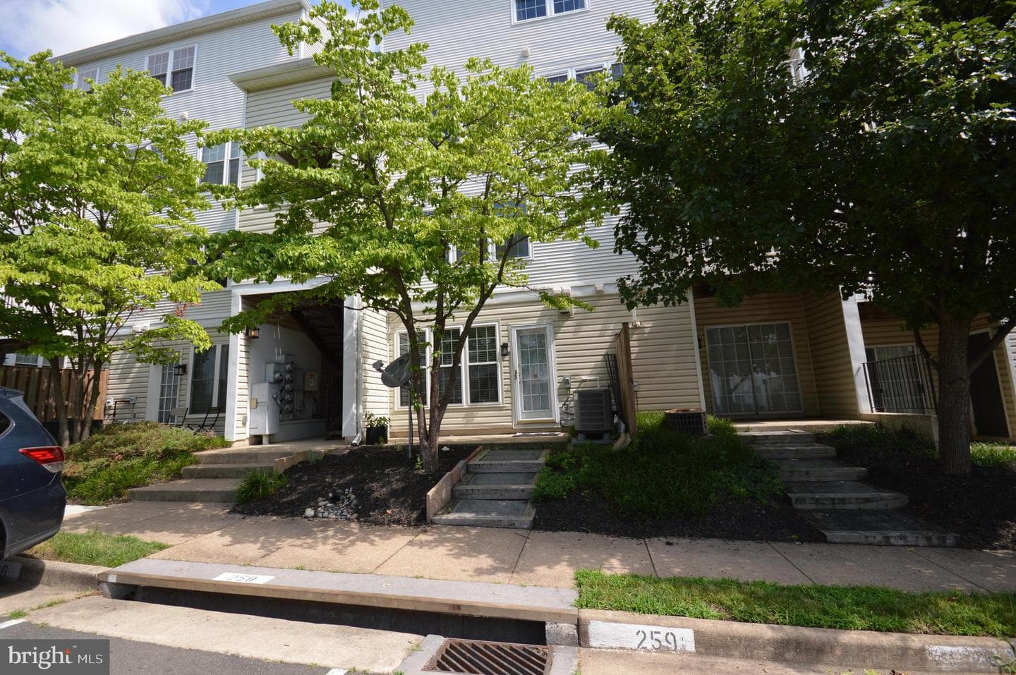 8173 Halley Court photo 34