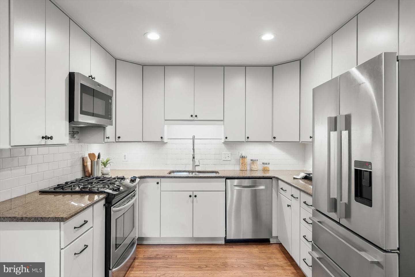 3127 Battersea Lane photo 15