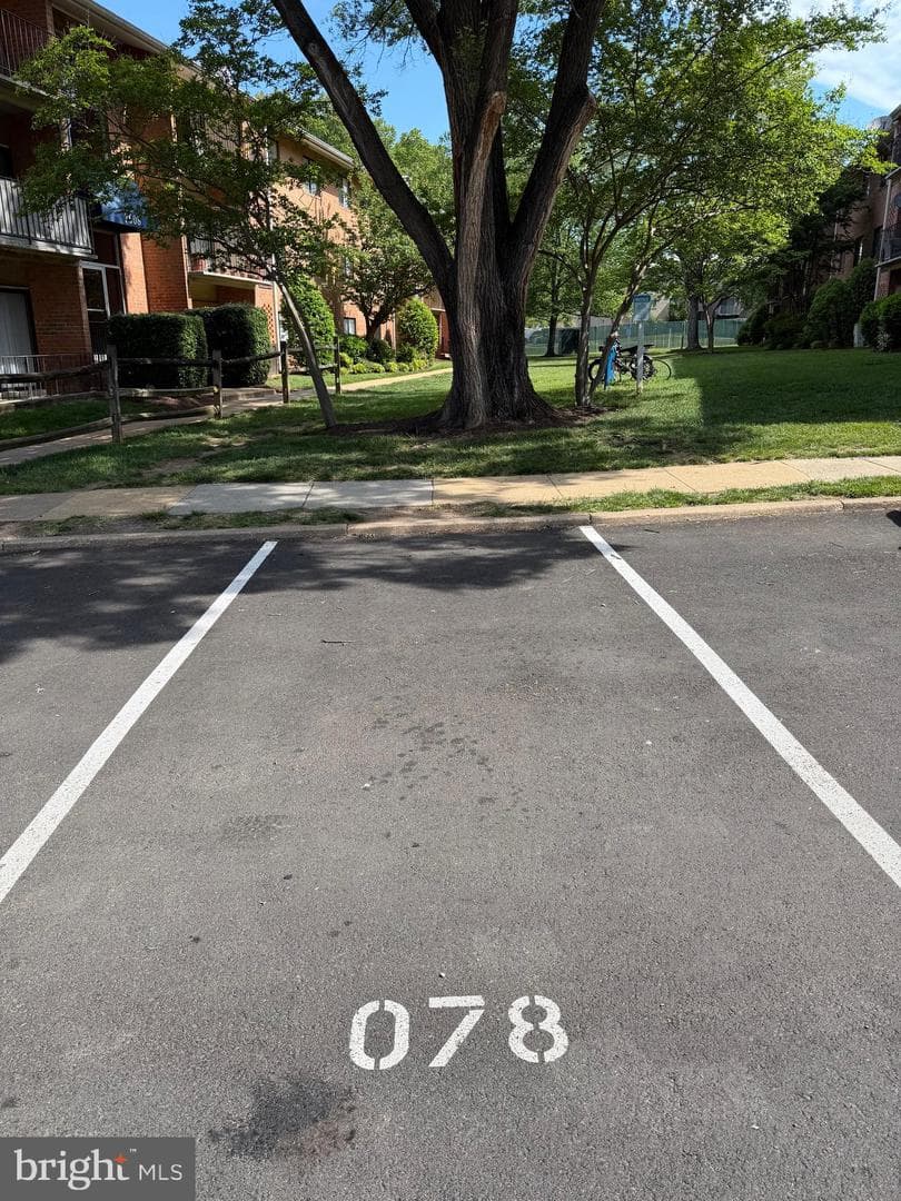 7604 Savannah Street #t2 photo 20
