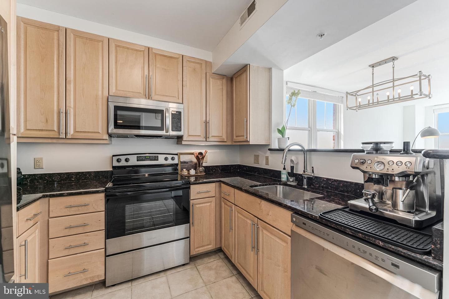 11760 Sunrise Valley Drive #813 photo 16