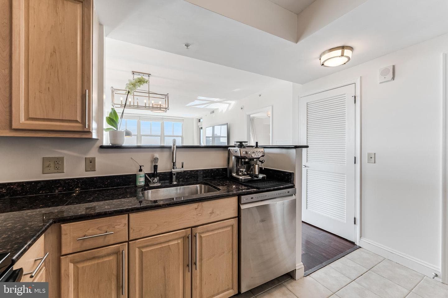 11760 Sunrise Valley Drive #813 photo 17