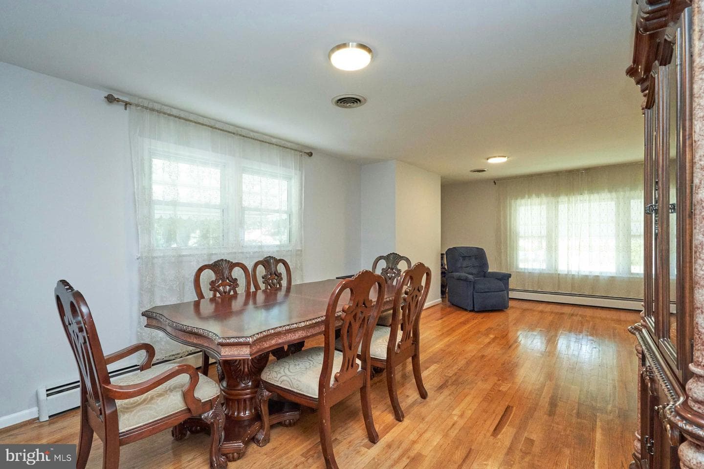 2843 Annandale Road photo 9