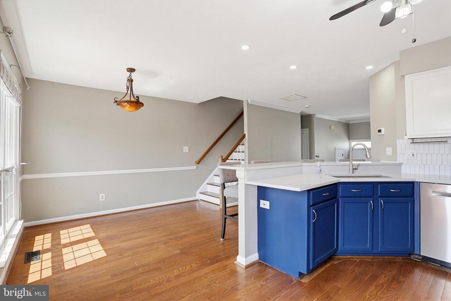 6891 Signature Circle photo 12