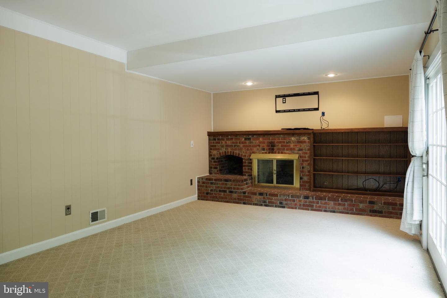 7740 Carrleigh Parkway photo 21