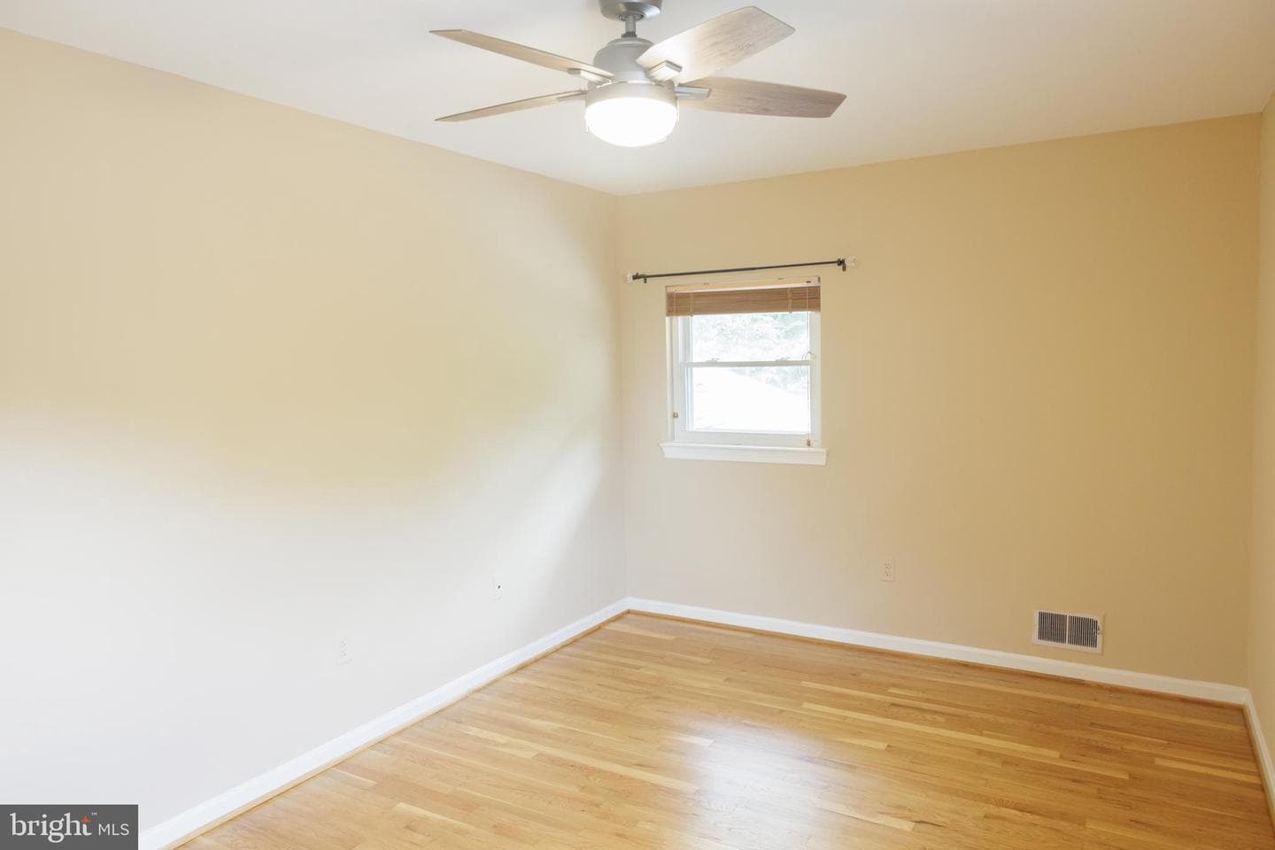 7740 Carrleigh Parkway photo 31