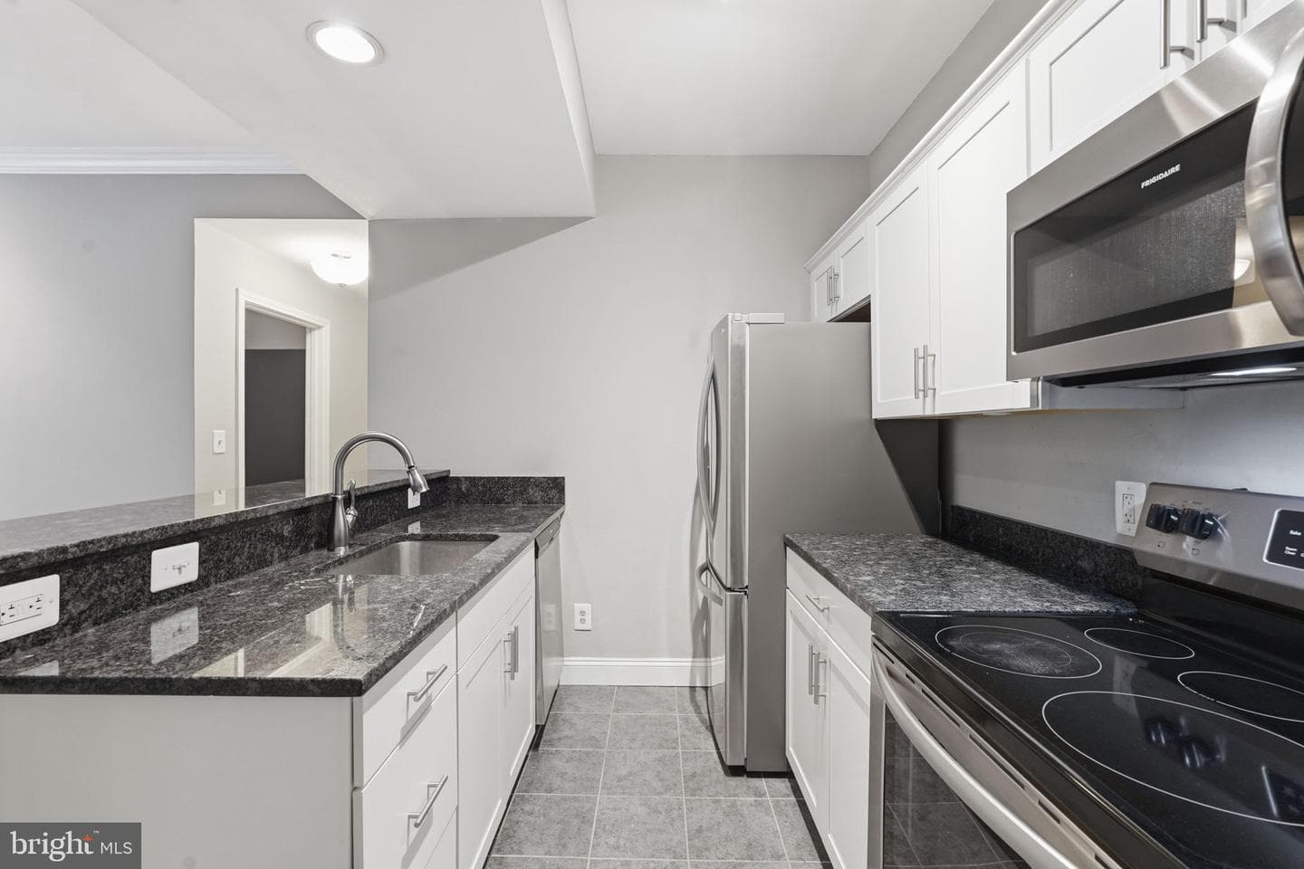 12155 Penderview Terrace #823 photo 7