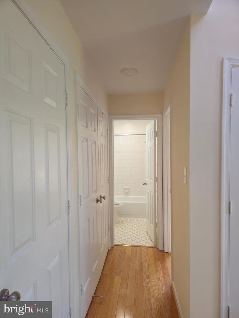 4507 Highland Green Court photo 8
