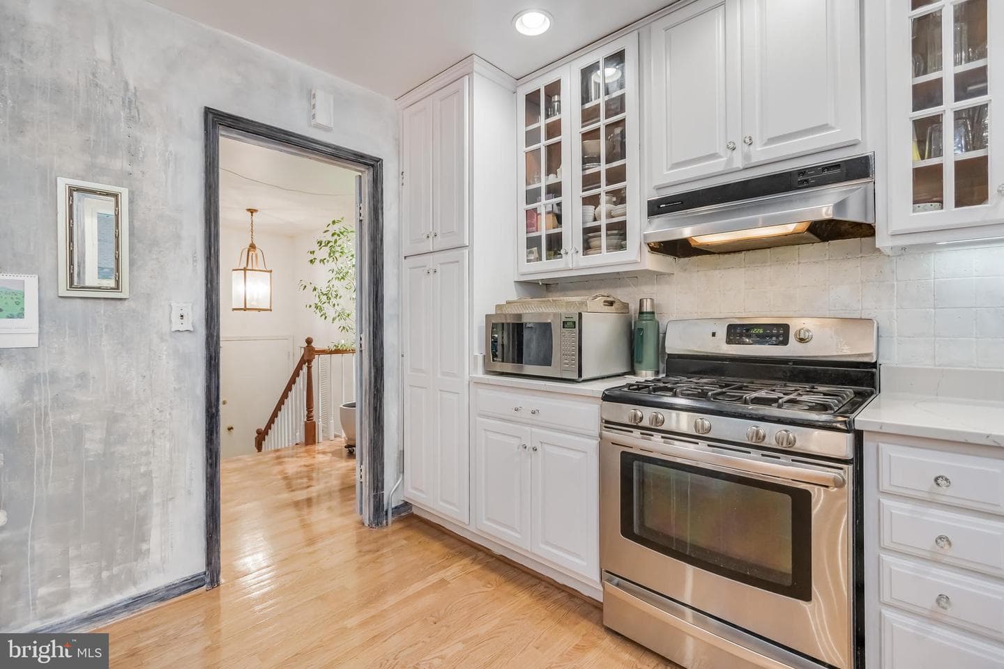 10500 Linfield Street photo 10