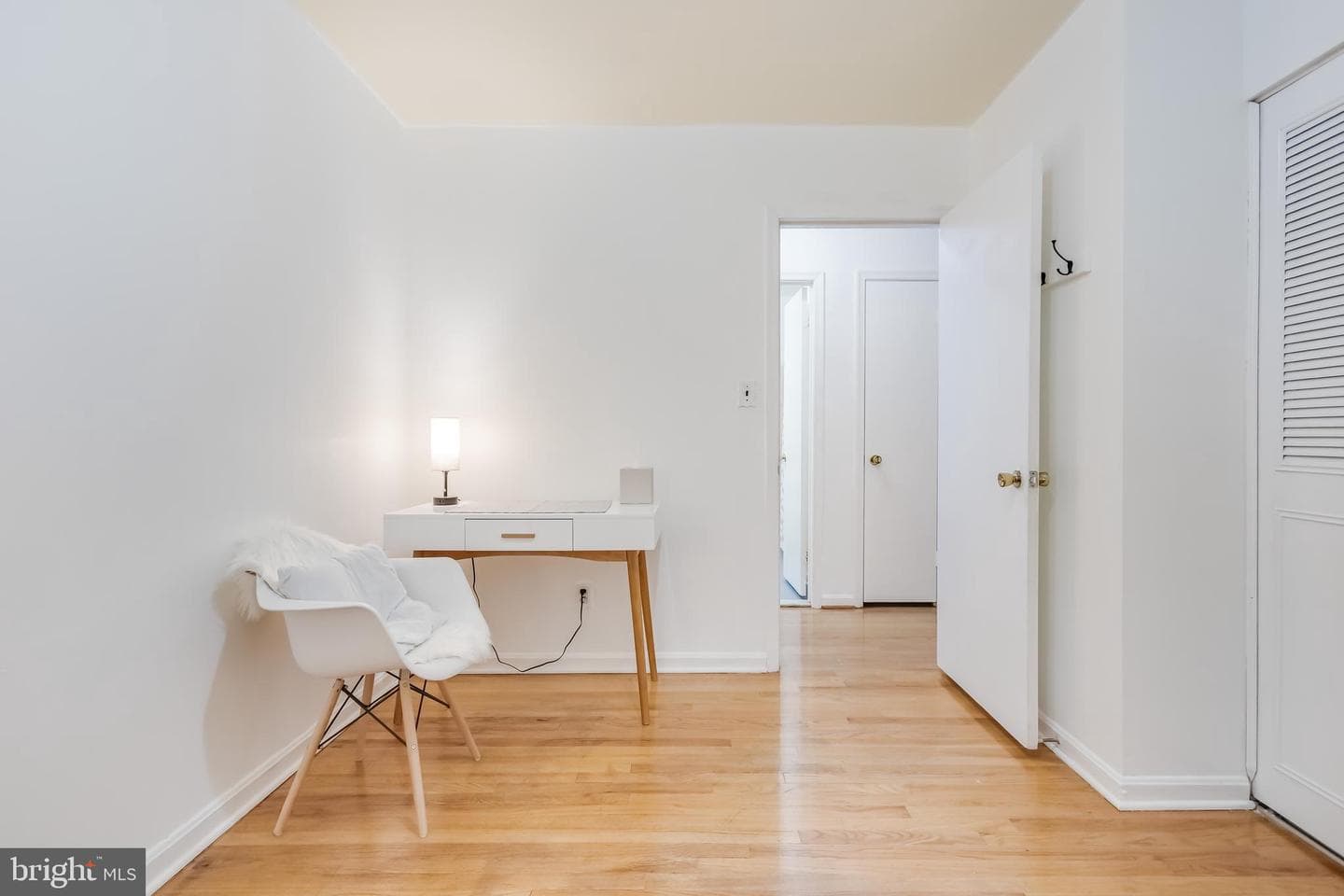 10500 Linfield Street photo 28