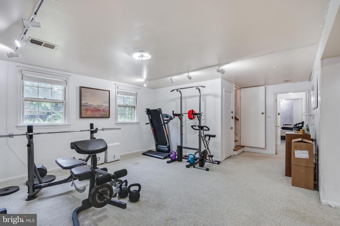 10500 Linfield Street photo 38