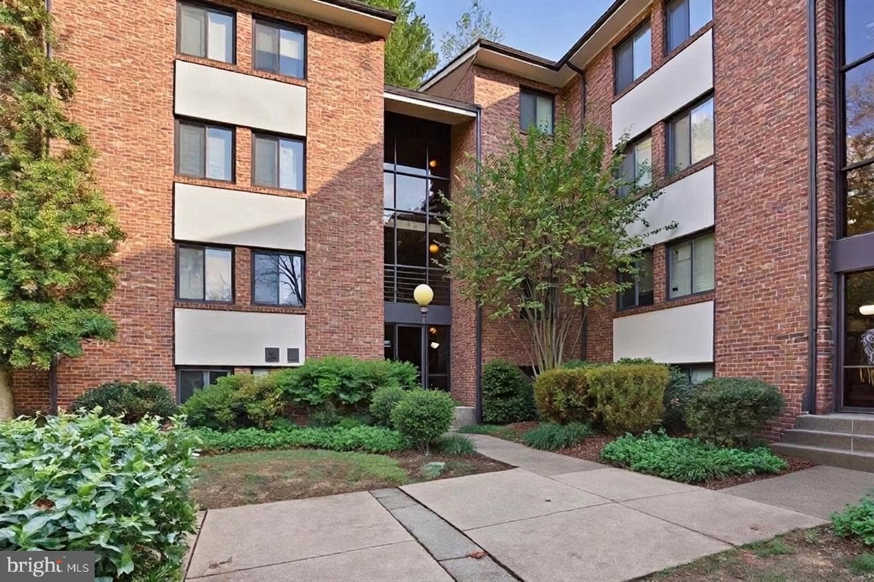 1552 Northgate Square #12b, Reston