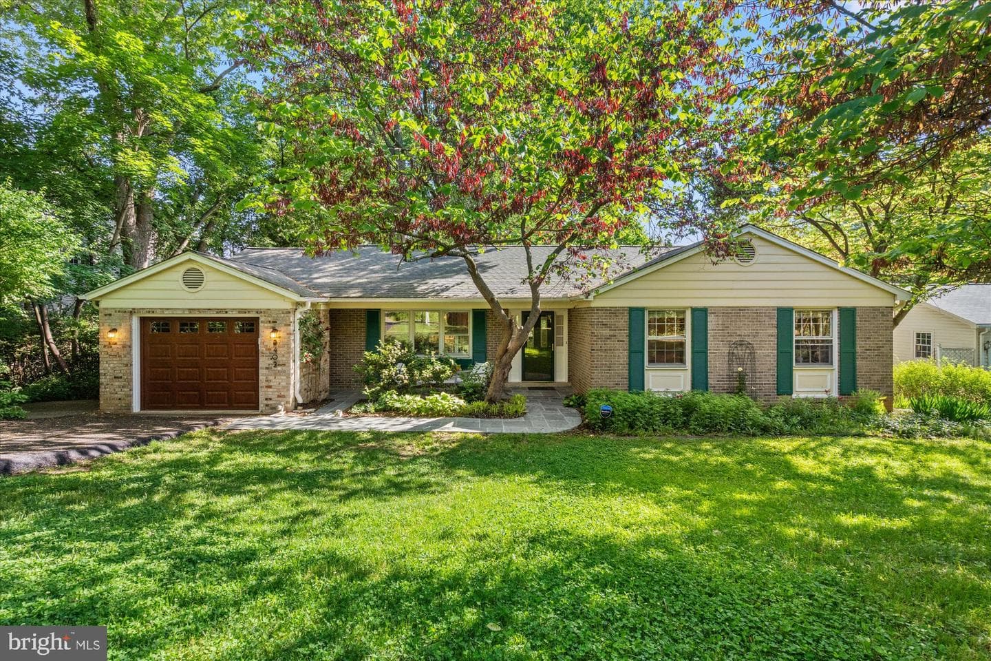 2402 Popkins Lane